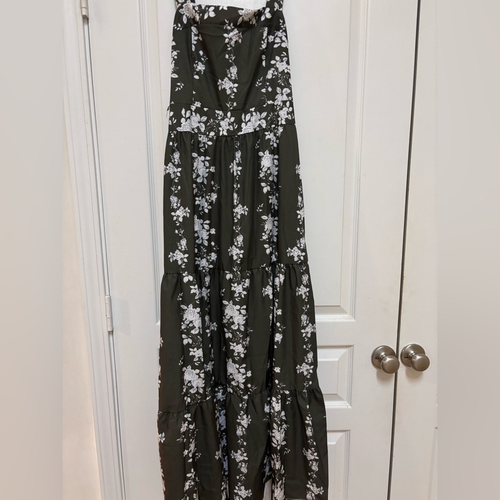 New Gorgeous Green Floral Maxi Dress - Picture 3 of 6